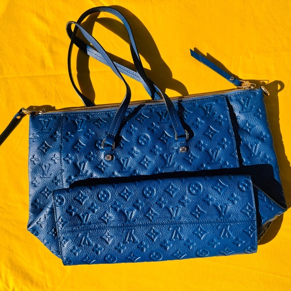 Perfect blue Louis Vuitton shoulder bag - Picture 3 of 12
